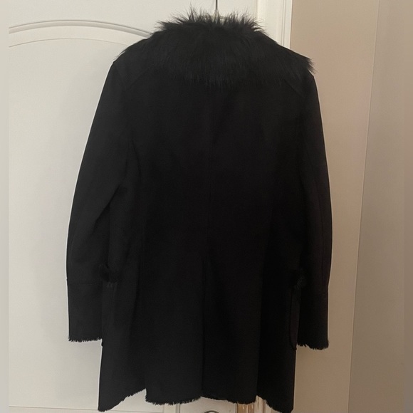 New “Guess “faux fur women’s coat.Size-XL,color black.💞 - Picture 5 of 8